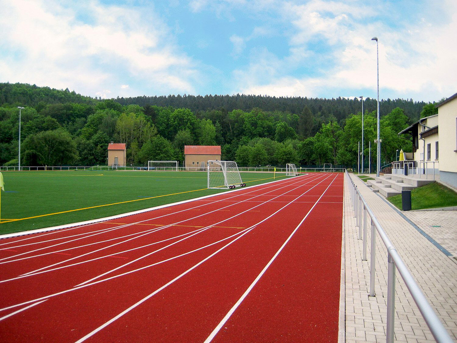 Blick auf Stadion Hinterm Forst in Bad Berka